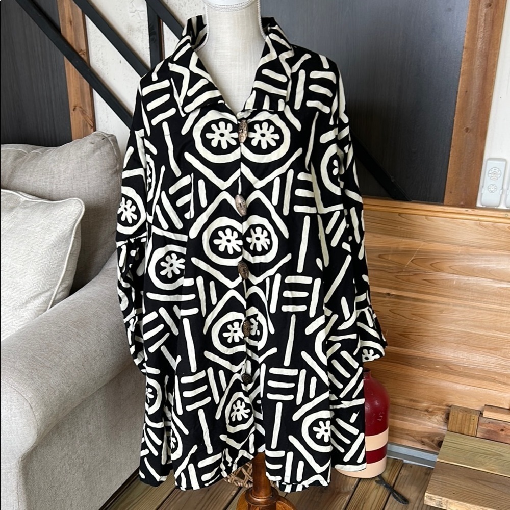 Vintage Tribal Print Button-Up Jacket – One Size women’s plus size